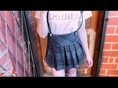 ❤️ Schoolgirl nyedot kontol rumiyin lan jancok tinimbang kelas. ❤ Video seks ing kita  ❌️❤
